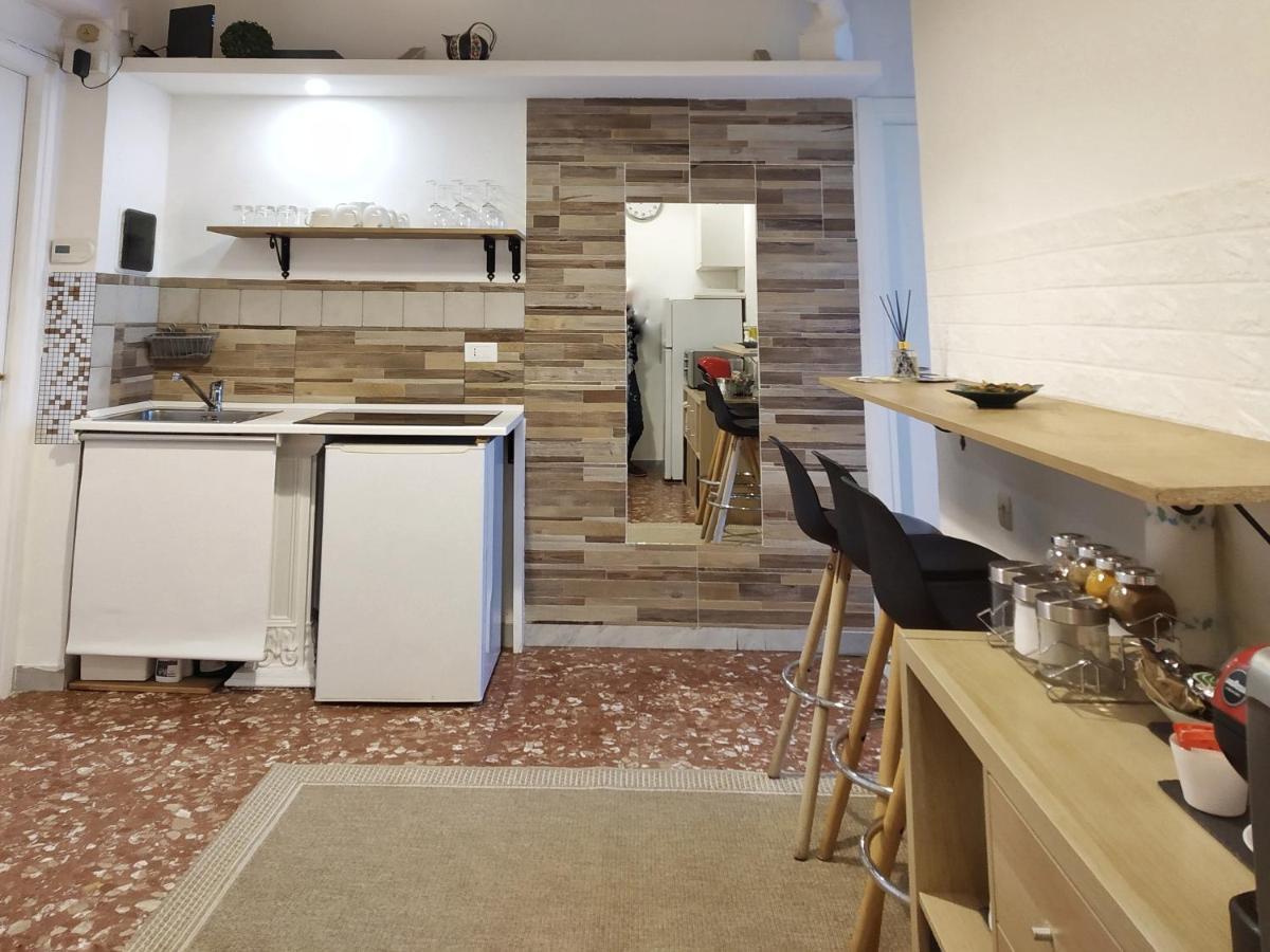 "Vacanze Romane" Stazione Tiburtina, Appartamento Tre Camere Da Letto 5 Posti Letto 外观 照片