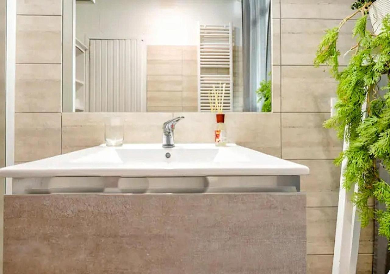 "Vacanze Romane" Stazione Tiburtina, Appartamento Tre Camere Da Letto 5 Posti Letto 外观 照片